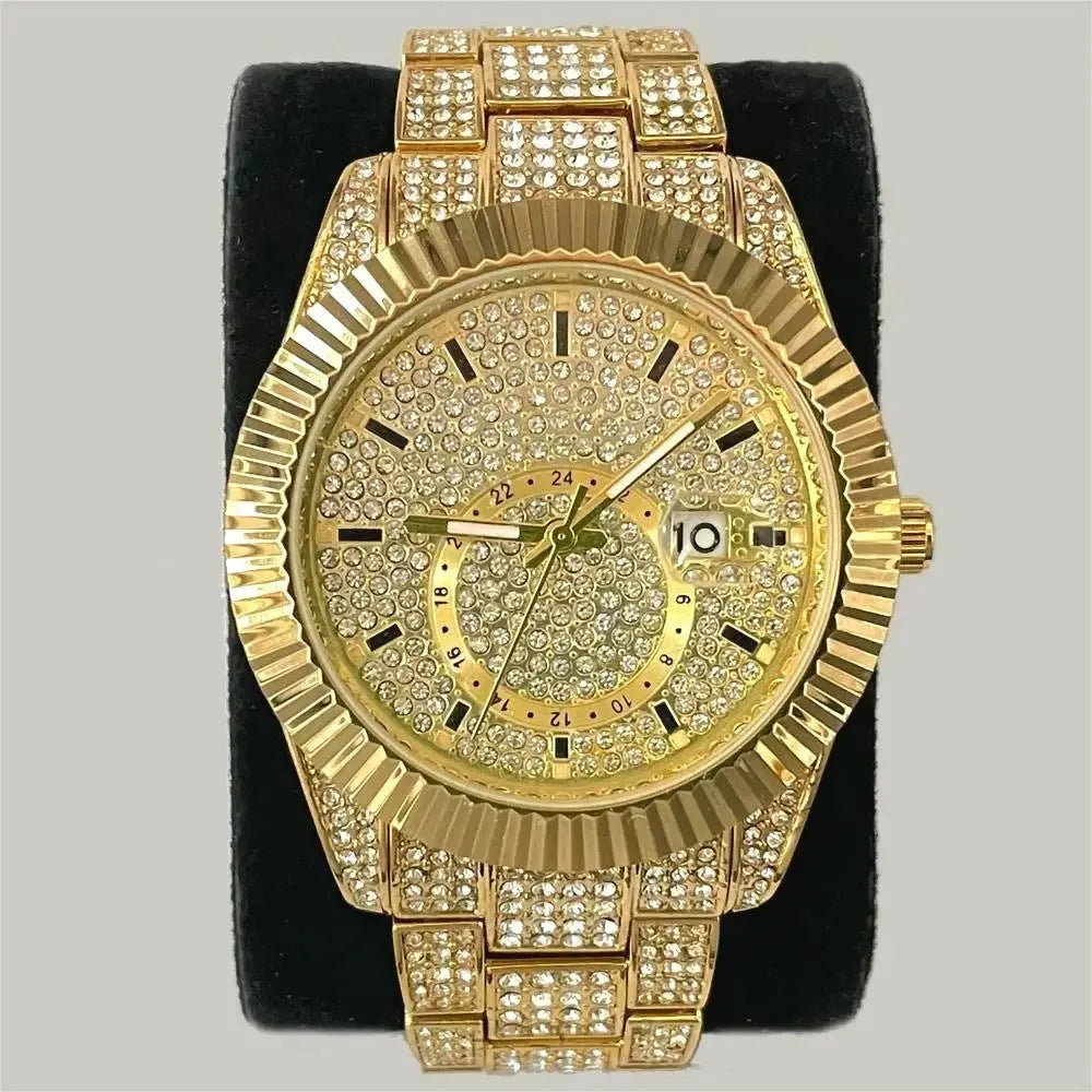 Men's quartz watch with 42mm silver diamond dial, gold plated strap and butterfly clasp