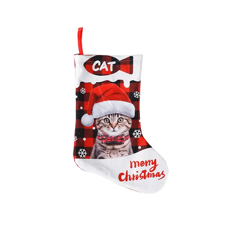 Printed puppy cat Christmas fabric decoration with plaid patterns measuring 26x36cm