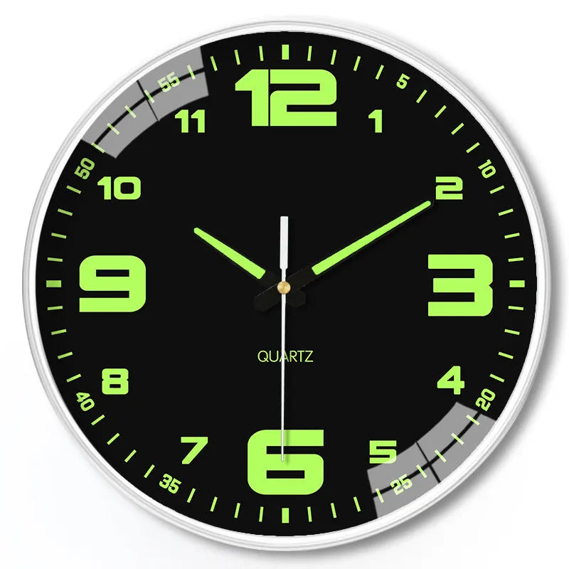 8-inch luminous wall clock with modern plastic case in 20cm diameter