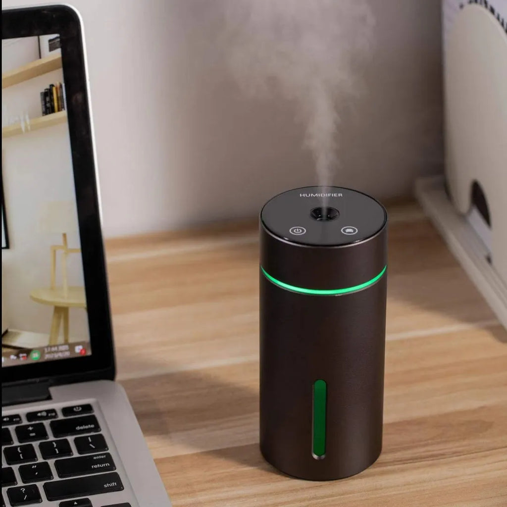 Black aluminium car humidifier diffuser with USB cable and 260ml water capacity