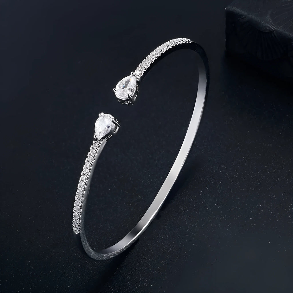 Multi-zircon copper bracelet with inlaid treatment in simple style, shown in blue and white colour options