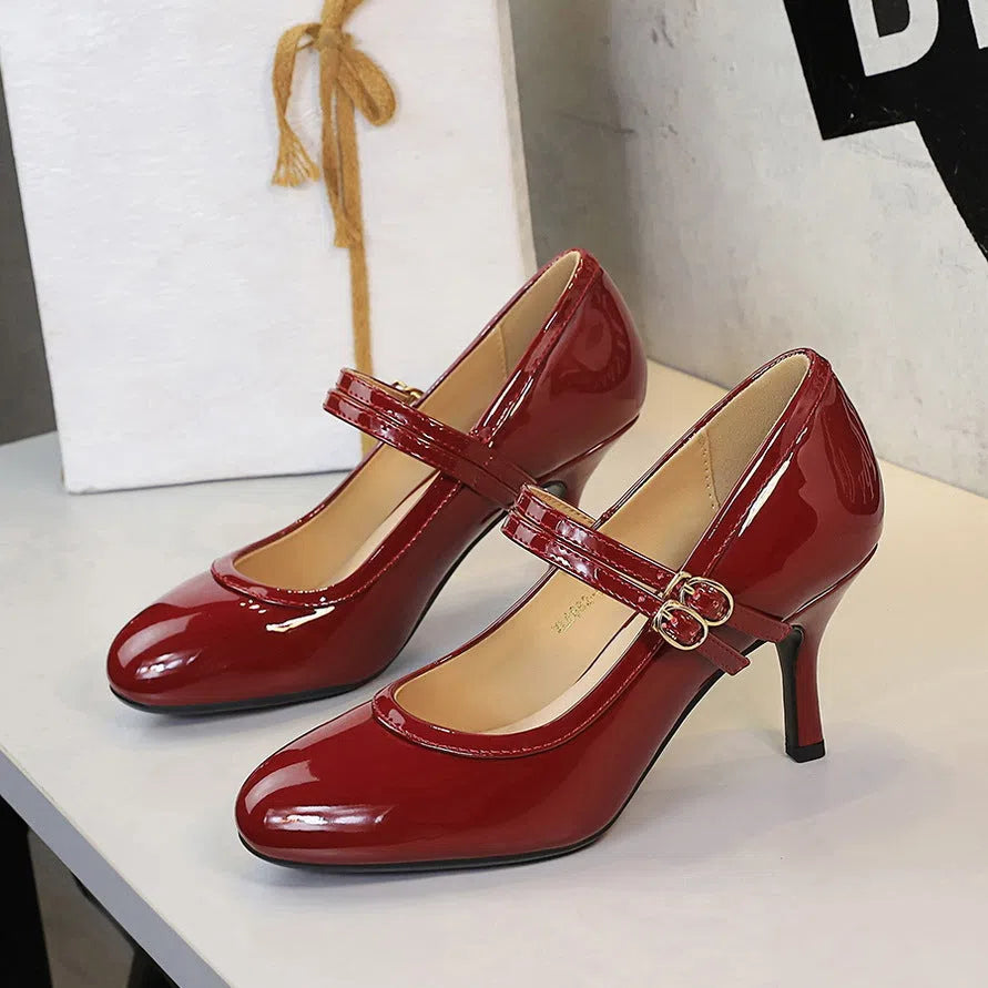 Slender heel round toe shallow double buckle Mary Jane shoes in solid colour with rubber sole
