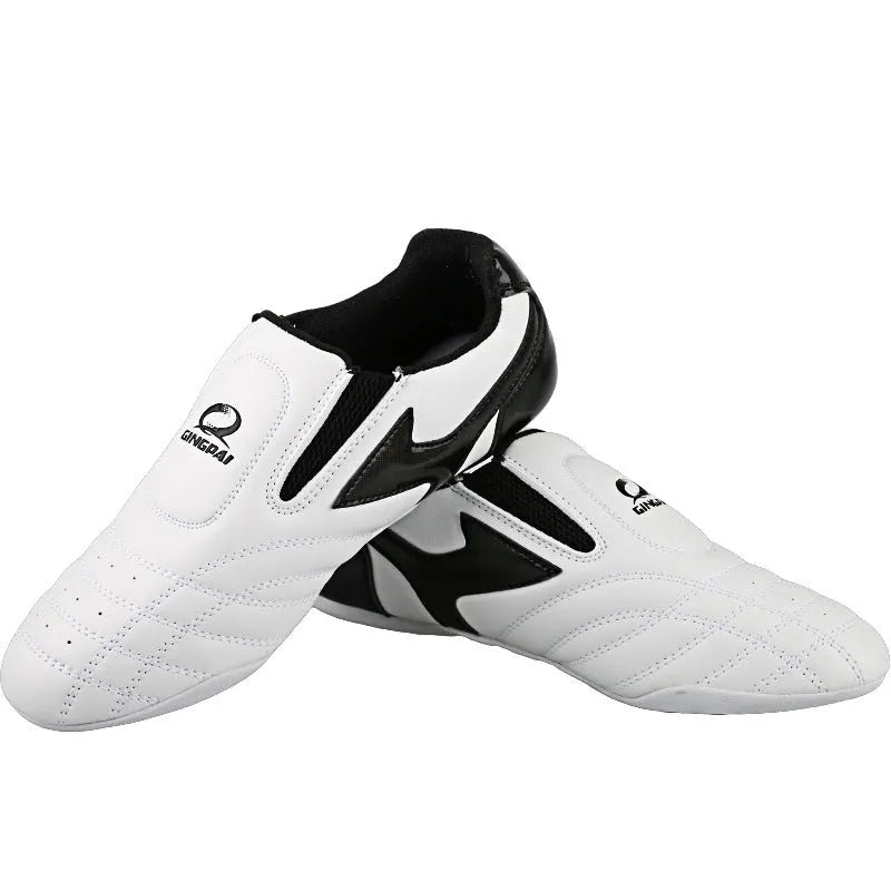 Black and white children's martial arts shoes with soft-bottom design for Sanda and taekwondo training