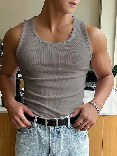 Men's tight round neck polyester workout t-shirt with wool lining in black colour