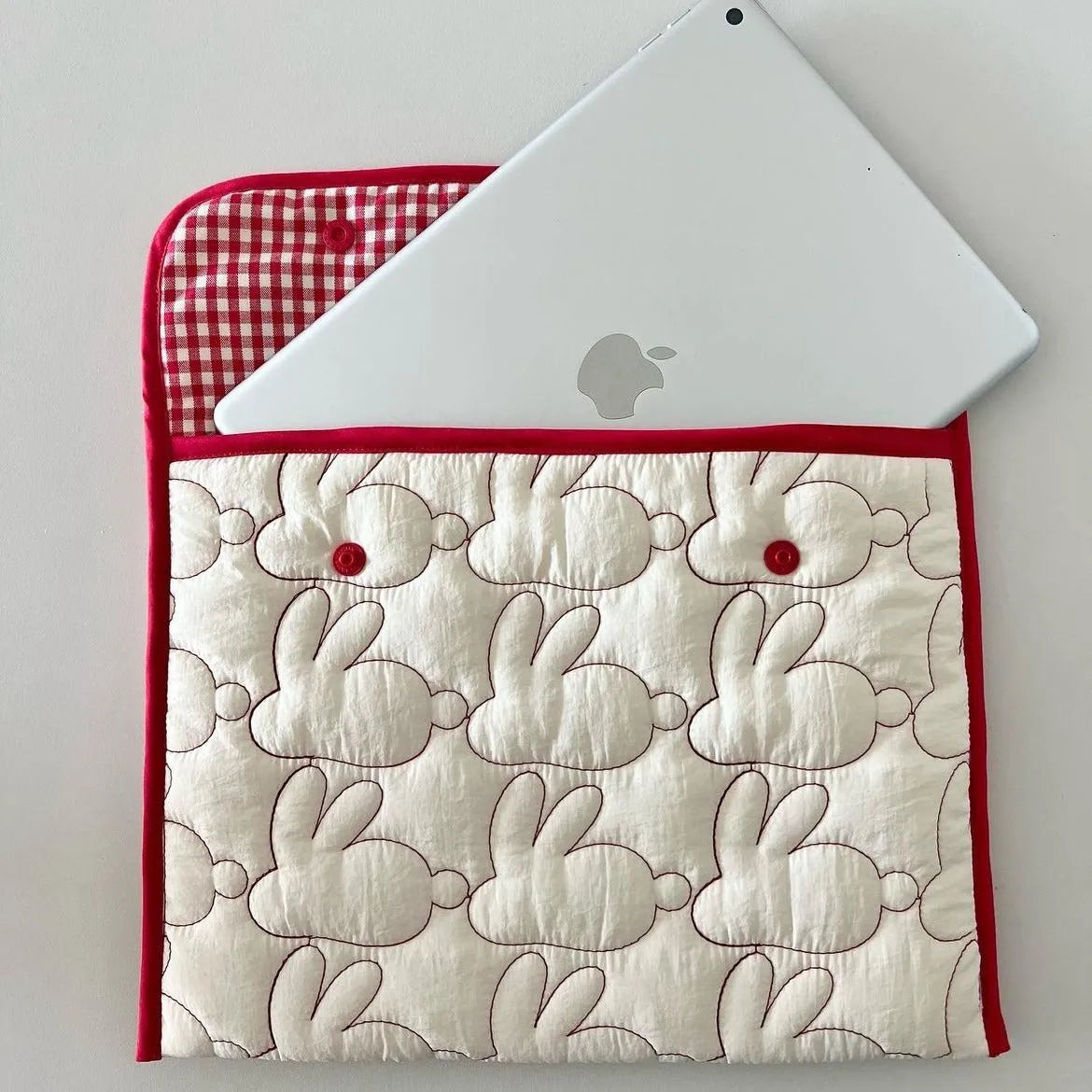 Embroidered rabbit pattern tablet storage bag in black dot nylon, suitable for 11 inch tablet