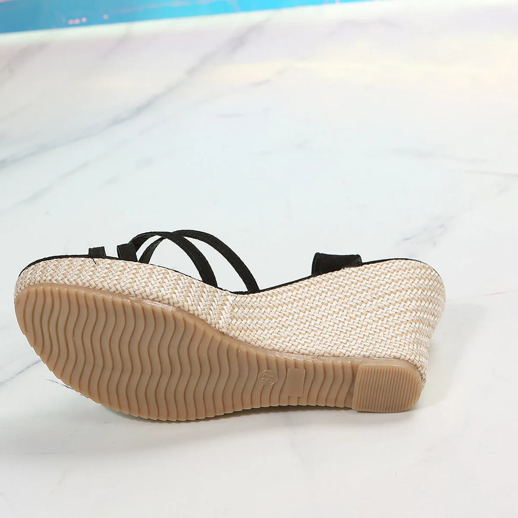 Women's wedge sandals with fish mouth toe bracket in black and white cloth upper options