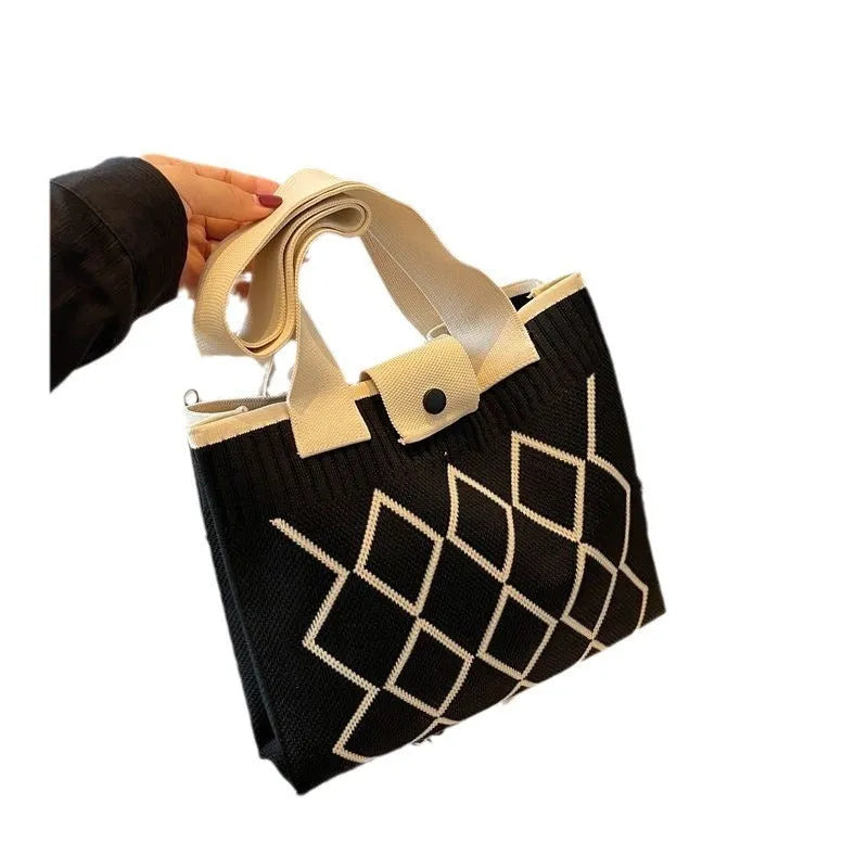 Fashion large capacity polyester tote bag with weave rhombus pattern, square vertical shape 26x29cm, available in diamond snap black colour