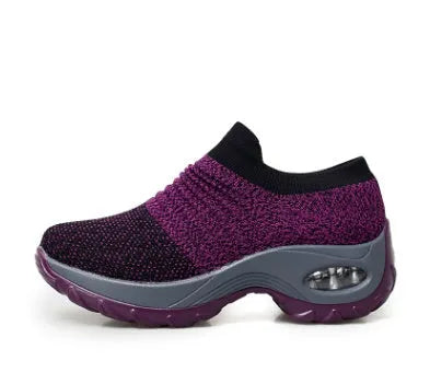 Dancing soft bottom flying woven rocking shoes in black camouflage with front strap and MD sole