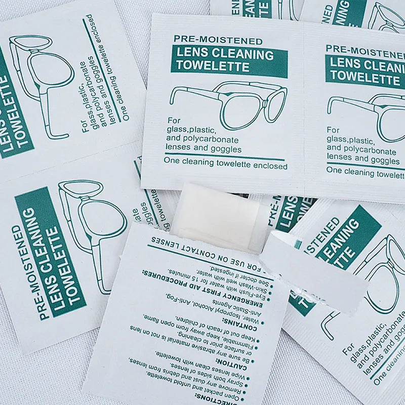 100 individually packaged quick-drying glasses cleaning wipes in white sachets