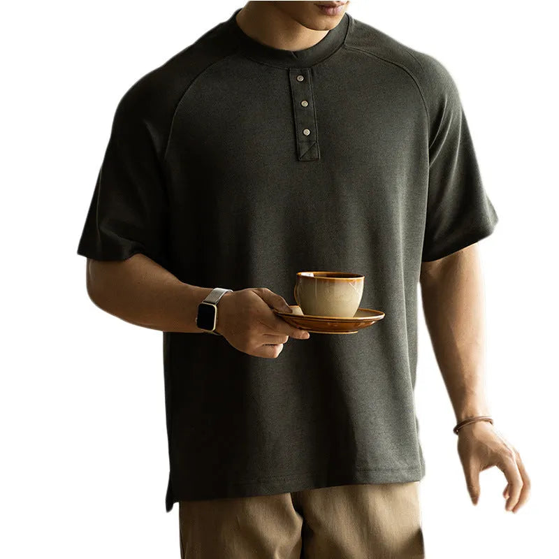 Casual loose top with terry texture fabric and raglan sleeves in three colour options