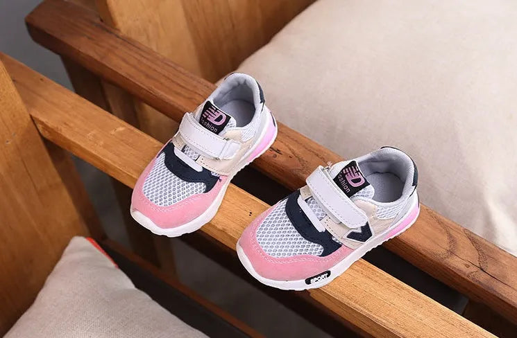 Girls summer mesh running shoes with TPR sole, grey colour, side view showing V-shaped design and breathable upper