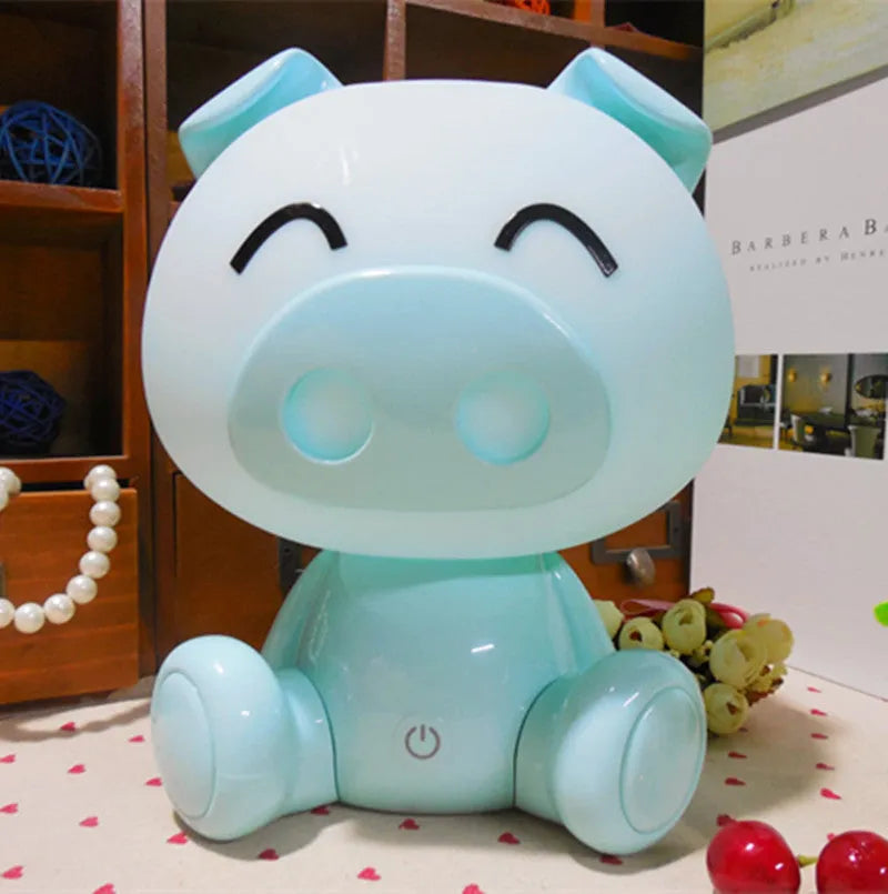 Cartoon pig small night lamp in pink ABS plastic with USB cable and power adapter