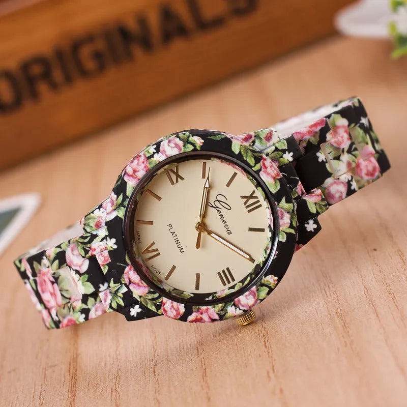 Fashion print wrist watch with white dial, round metal case and resin strap