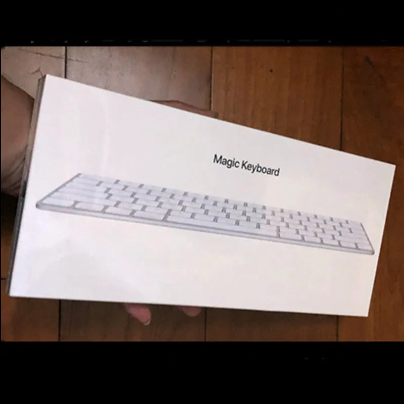 White Apple Bluetooth G6 wireless keyboard with ultra-thin metal case and multimedia function keys