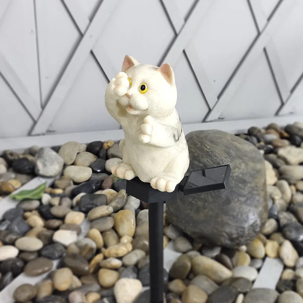 Brown resin cat solar lawn light for garden pathway illumination