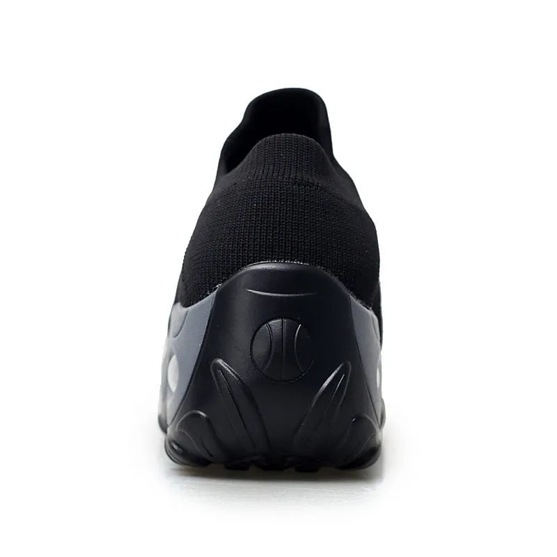 Dancing soft bottom flying woven rocking shoes in black camouflage with front strap and MD sole