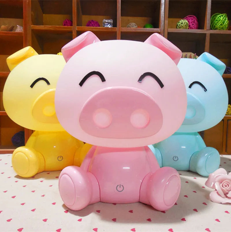 Cartoon pig small night lamp in pink ABS plastic with USB cable and power adapter