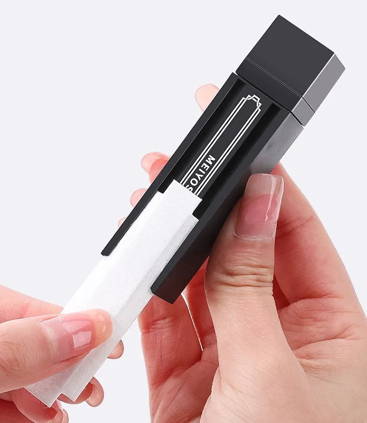 Disposable mobile phone screen cleaner kit with 40 decontamination sheets in black packaging