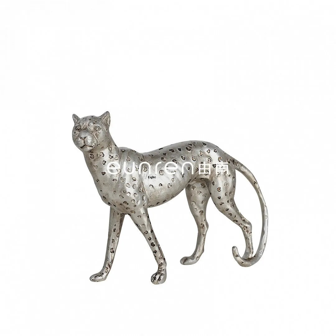 Modern leopard resin figurine in American Leopard spots for home decoration.