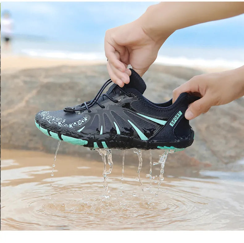 Men's and women's outdoor breathable quick-drying mesh shoes with non-slip rubber sole and low-top lace-up design