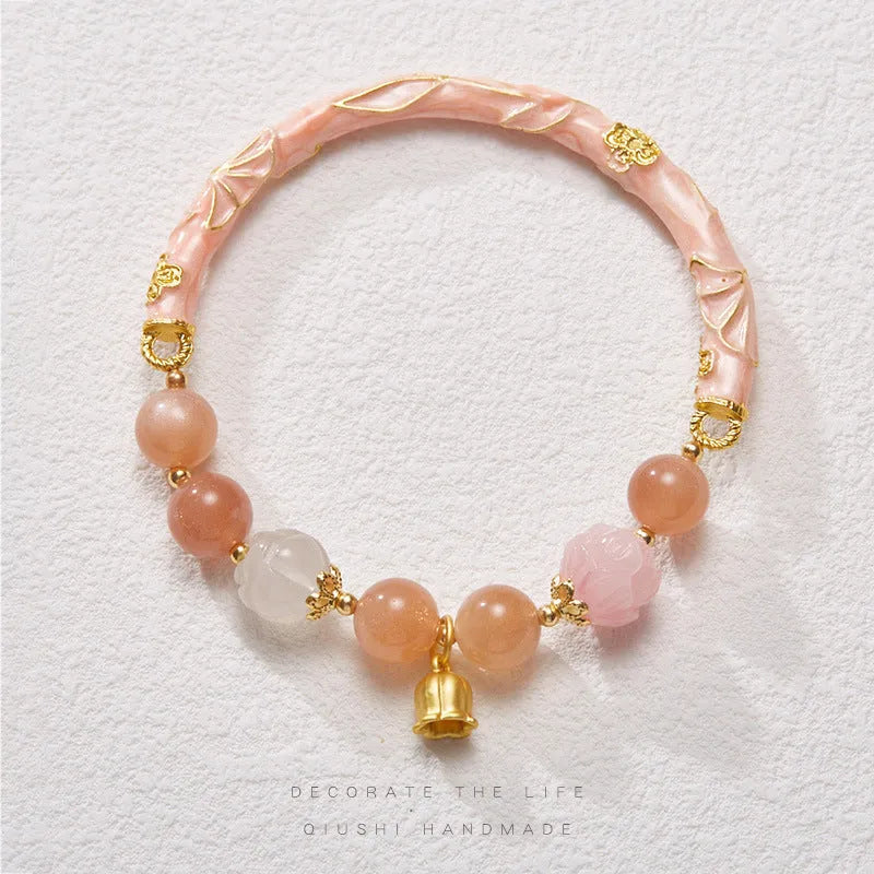 Half-life Liangyuan Lily Jade half bracelet with geometric Chinese-style design