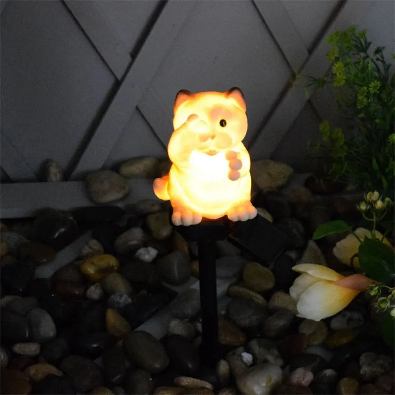 Brown resin cat solar lawn light for garden pathway illumination