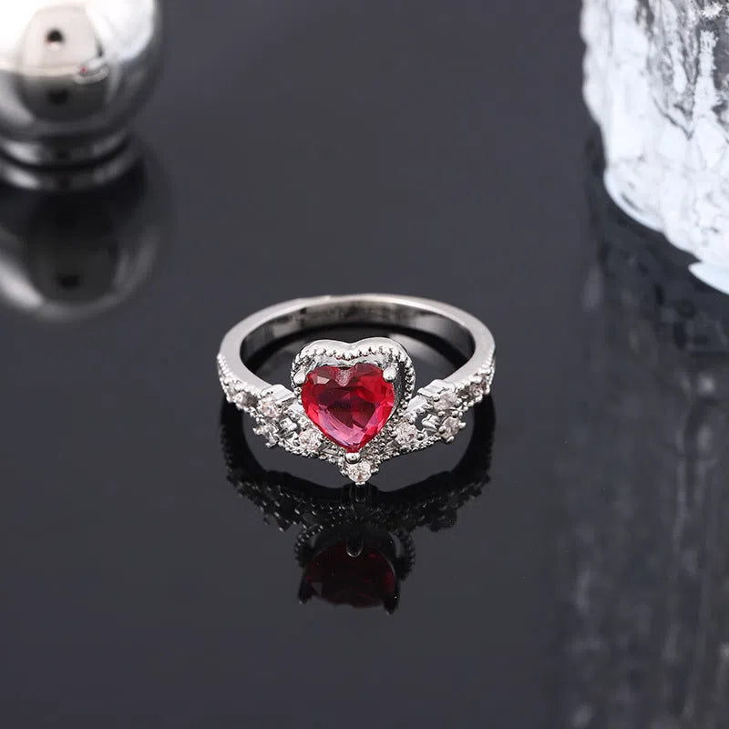 Silver heart-shaped zircon ring for women, copper palace style, available in sizes No 6 to No 10