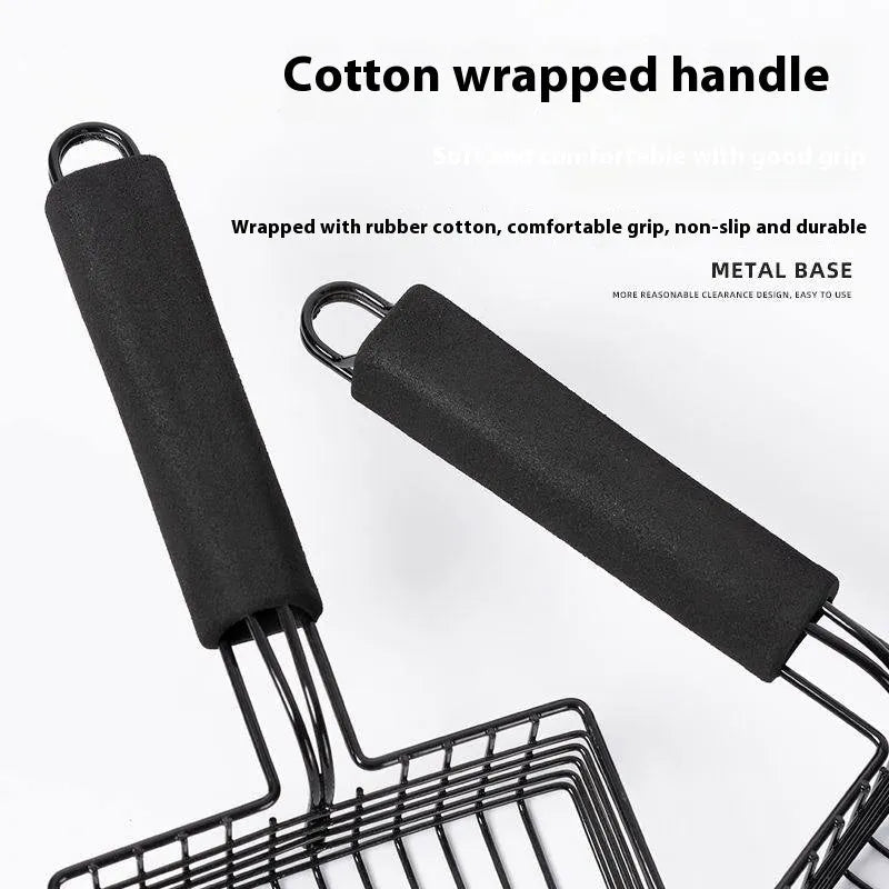 Black metal cat litter scoop with ergonomic handle and fine 0.8cm tine gaps.