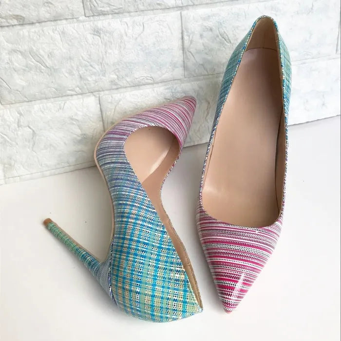 Pink-blue gradient patent leather women's heels with pointed toe and high heel.