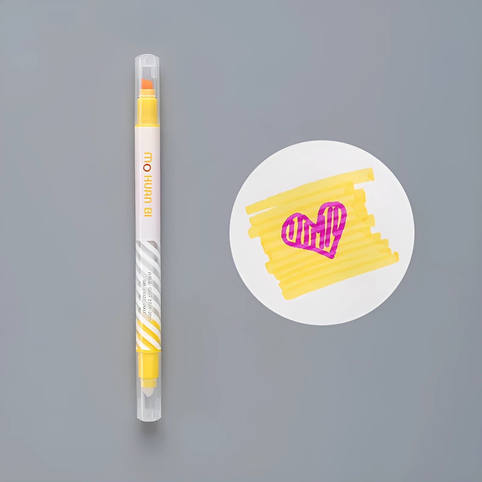 Colour-changing highlighter pen measuring 14.5cm with 400m writing length in five colour options