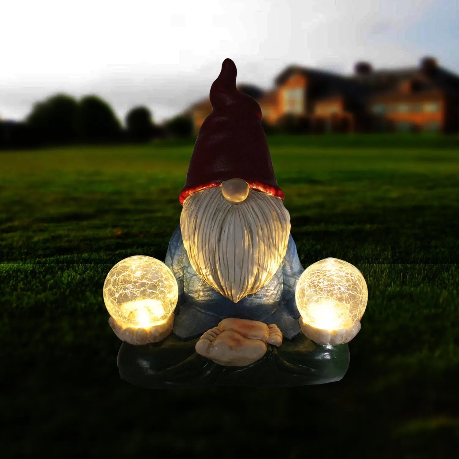 Solar LED resin dwarf garden statue with faceless old man design measuring 27x20cm