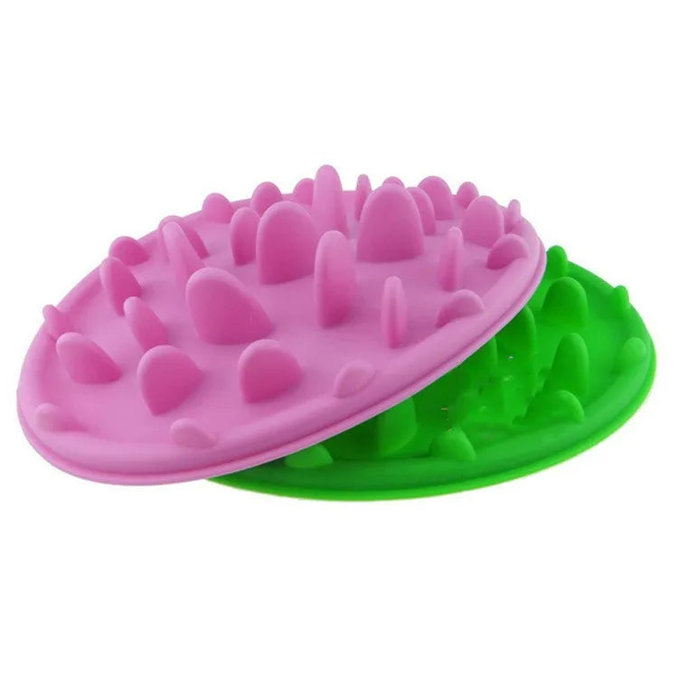 Silicone pet slow food bowl in blue colour anti-choke design for dogs