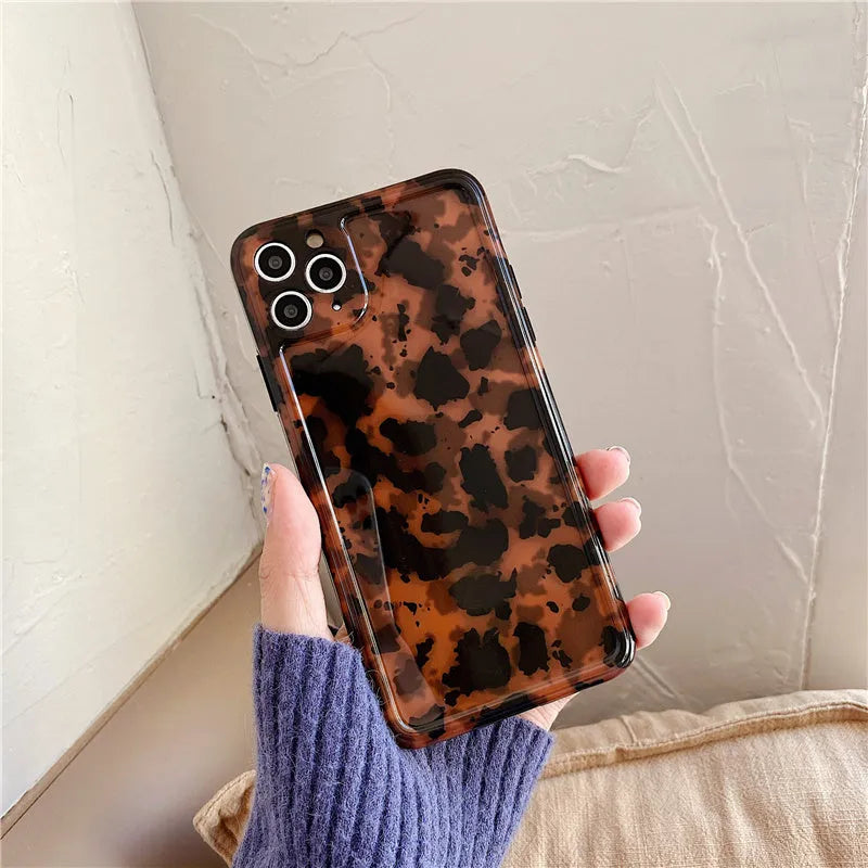 Retro amber leopard print soft rubber iPhone case with all-wrapped edges and reserved lanyard hole