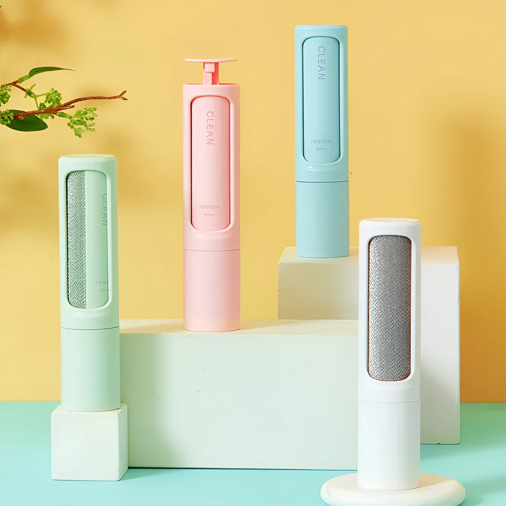 Reusable pet hair remover brush in white, green or pink with dustbin, 4.3 x 4.3 x 18.3 cm, for cat and dog fur on fabric