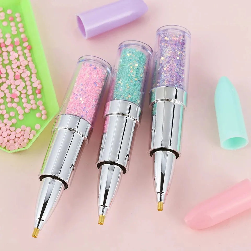 Green plastic point drill pen for 5D diamond painting and cross stitch diamond embroidery.