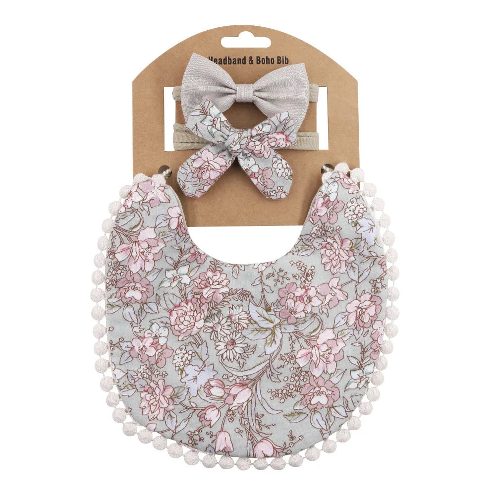 Linen cotton double-sided baby bib in solid colour with printed pattern, neutral design for boys and girls