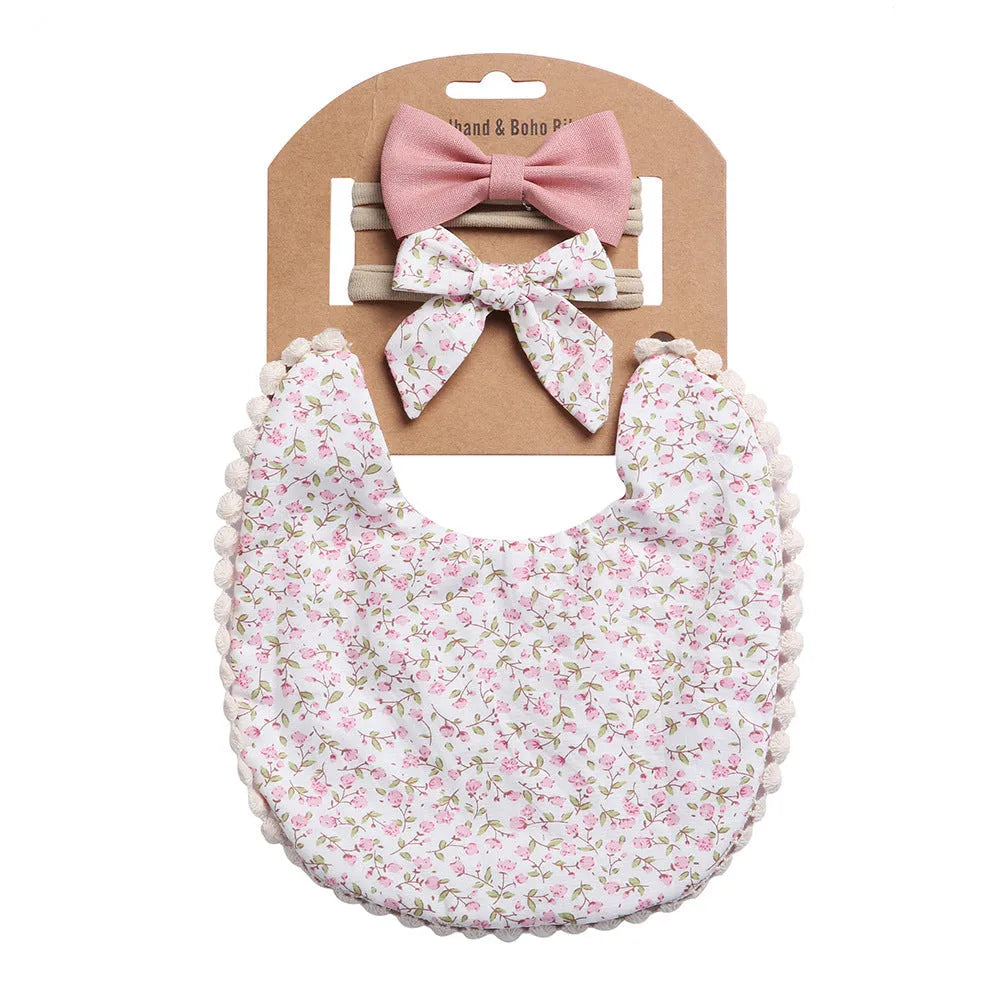 Linen cotton double-sided baby bib in solid colour with printed pattern, neutral design for boys and girls