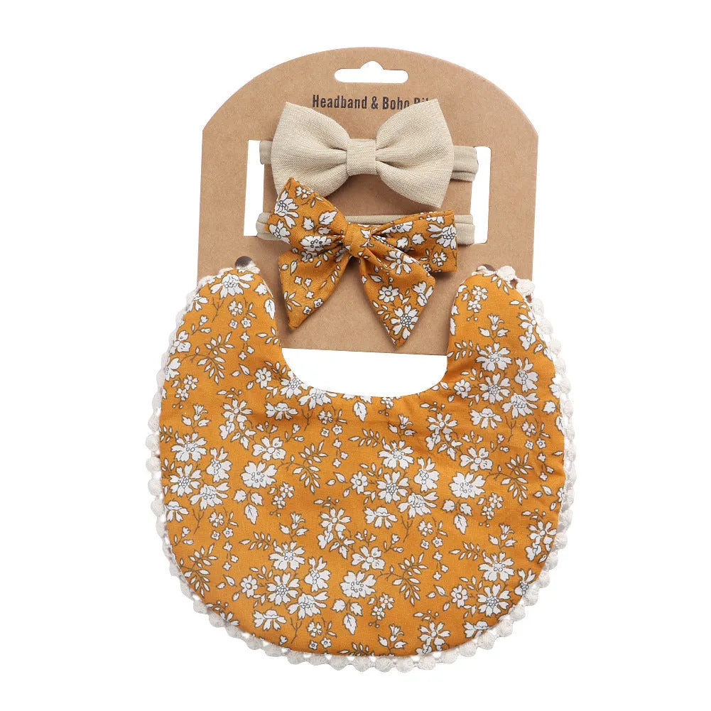 Linen cotton double-sided baby bib in solid colour with printed pattern, neutral design for boys and girls