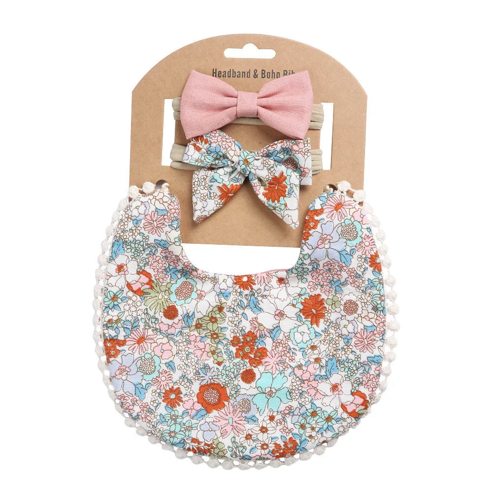 Linen cotton double-sided baby bib in solid colour with printed pattern, neutral design for boys and girls