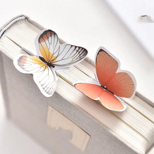 Butterfly-shaped paper bookmark in Japanese and South Korean cute design style measuring 13.5cm by 5.5cm