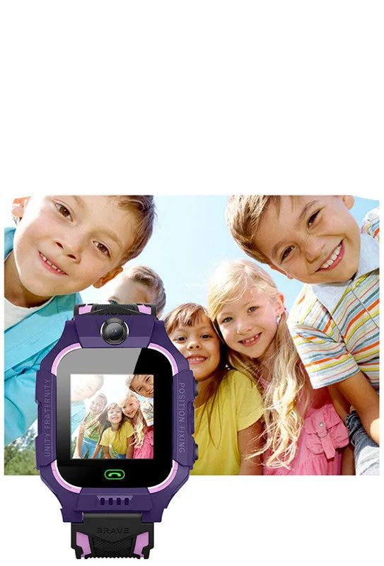 Z6 Q19 children's smart phone watch in green, purple, or red with 1.44-inch touch screen.