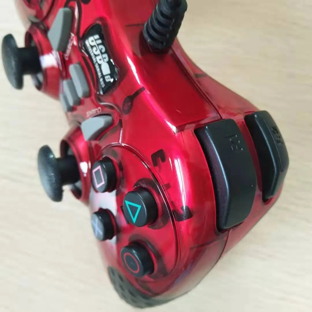 Red 606 multifunctional USB gamepad for PC, Android, XBOX360, PS3 and set-top boxes.