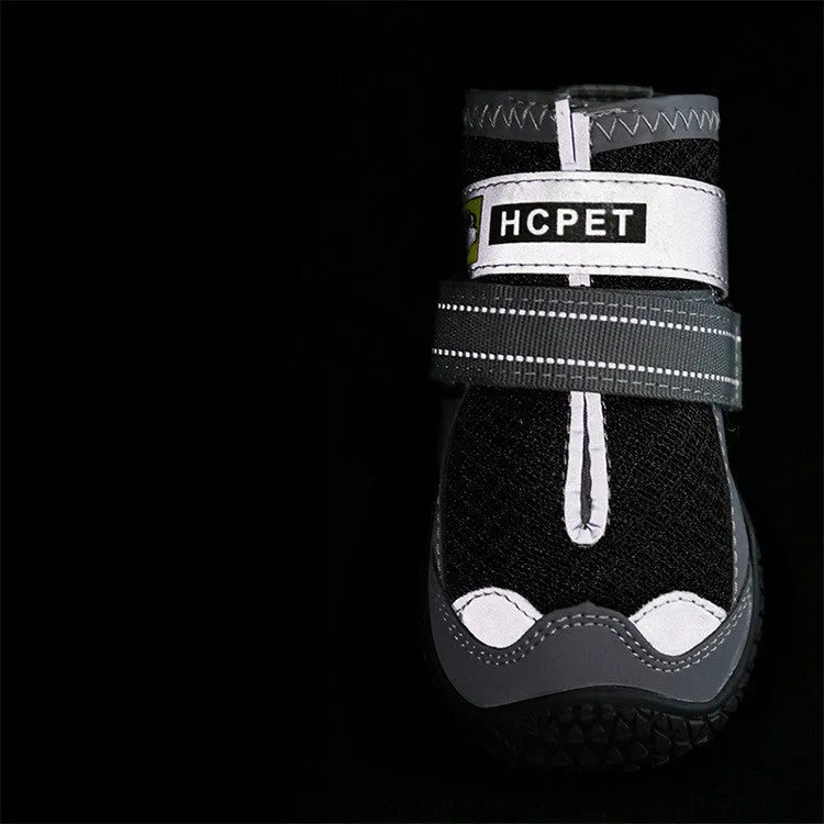 Pair of summer pet dog shoes in rubber with non-slip wear-resistant sole, sizes 1-8