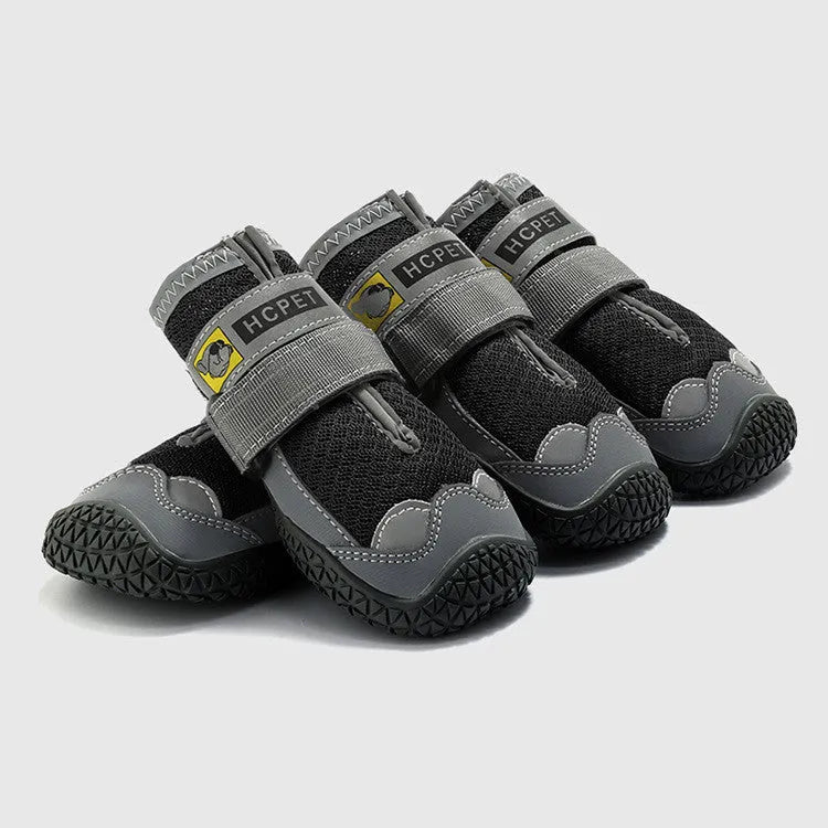Pair of summer pet dog shoes in rubber with non-slip wear-resistant sole, sizes 1-8