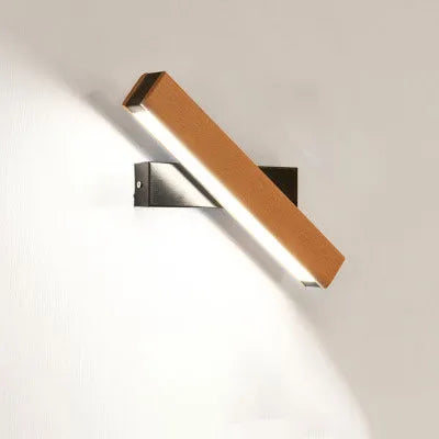 Modern wooden adjustable LED wall lamp in black or white with directional lighting bar