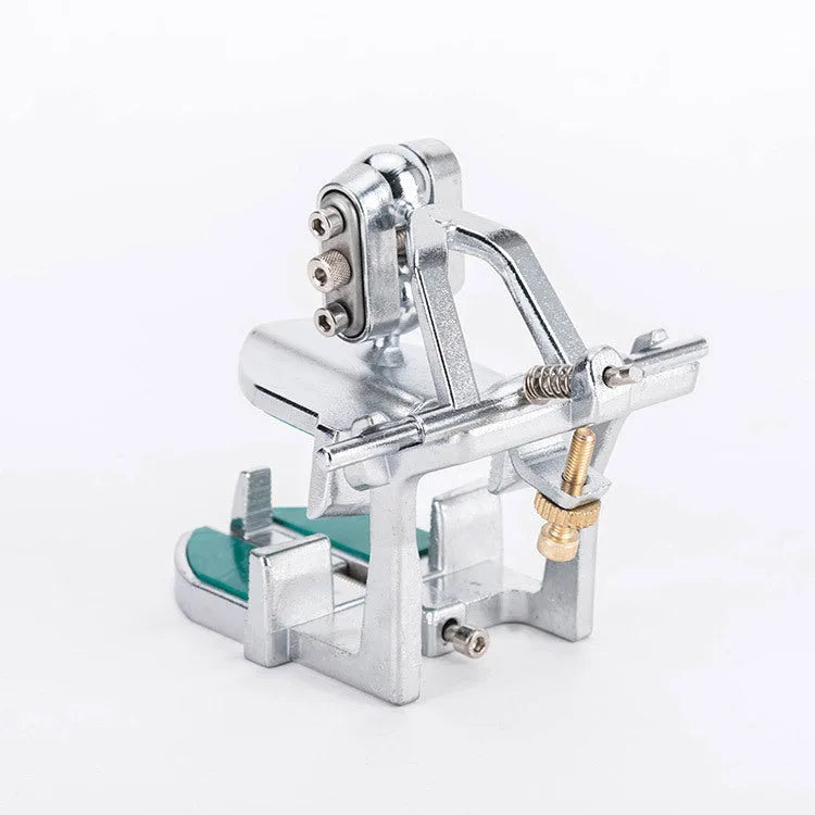 Korean dental articulator with three adjustable points and incisal pin for jaw movement simulation