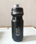 610ml PVC bicycle water bottle in red, green, and black colours for cycling and sports