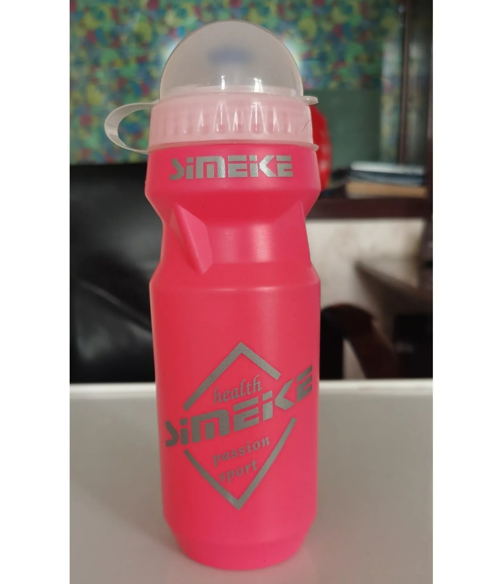 610ml PVC bicycle water bottle in red, green, and black colours for cycling and sports