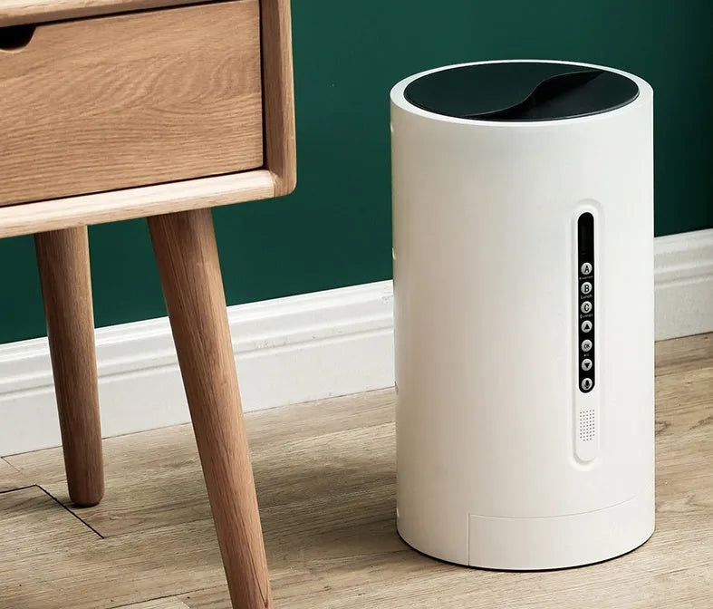 White smart pet feeder with 4.6L capacity and smartphone app connectivity