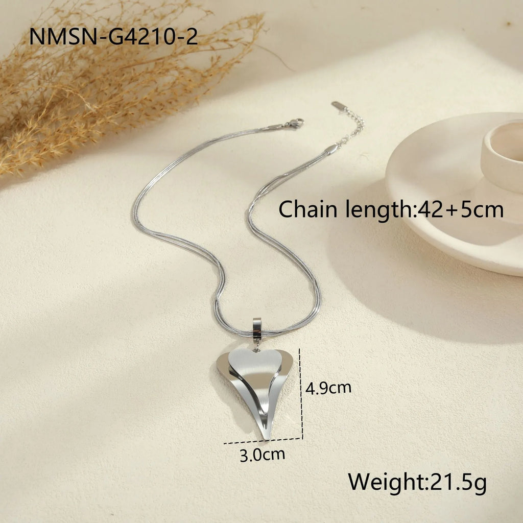 Double heart snake bones chain necklace with geometric pendant in stainless steel with 18K electroplated finish
